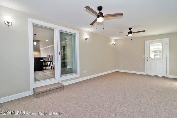 Dining room, Empty room, Interior