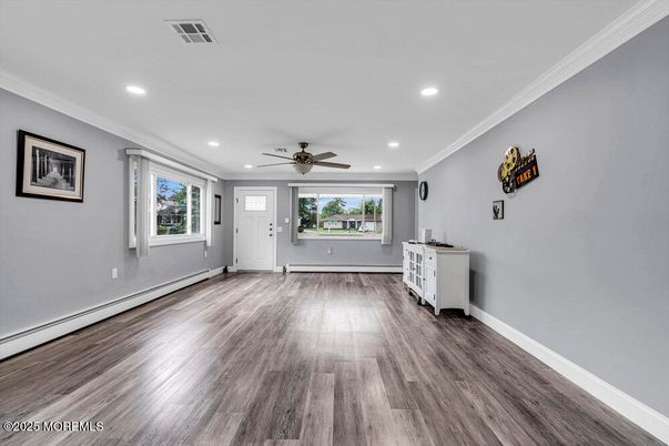 Empty room, Interior, Recessed Lighting, Wood Texture Flooring