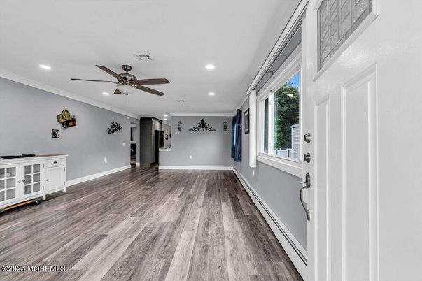 Empty room, Interior, Recessed Lighting, Wood Texture Flooring