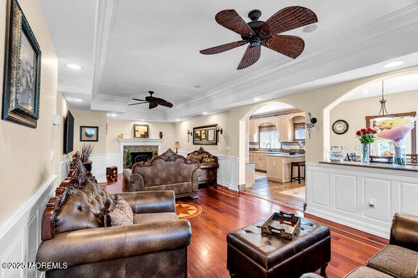 Fireplace, Interior, Kitchen, Living room, Pendant Lights, Recessed Lighting, Wood Texture Flooring