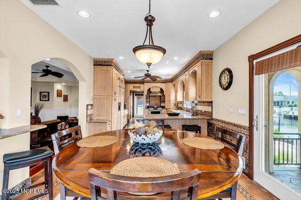 Dining room, Interior, Kitchen, Pendant Lights, Recessed Lighting