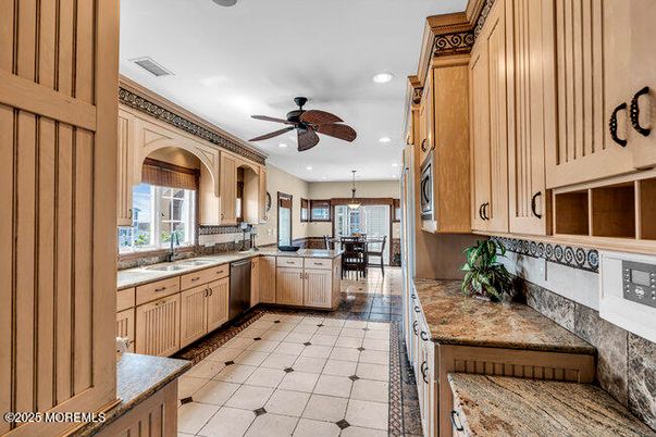 Dining room, Interior, Kitchen, Recessed Lighting, Stainless Steel Appliances