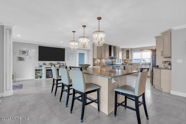 Chandelier, Dining room, Interior, Kitchen, Recessed Lighting