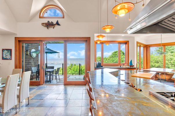 Dining room, Interior, Kitchen, Pendant Lights, Water