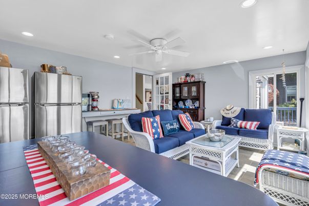Interior, Kitchen, Living room, Recessed Lighting, Stainless Steel Appliances
