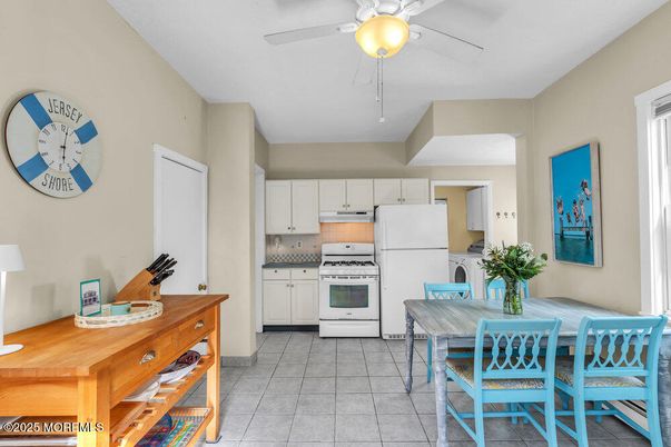 Dining room, Interior, Kitchen