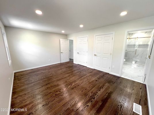 Empty room, Interior, Marble, Recessed Lighting, Wood Texture Flooring