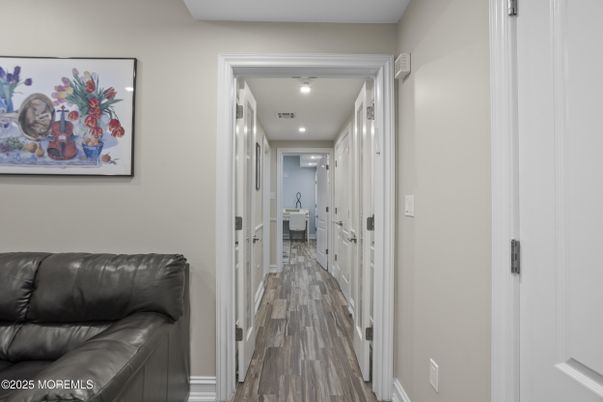 Interior, Recessed Lighting, Wood Texture Flooring