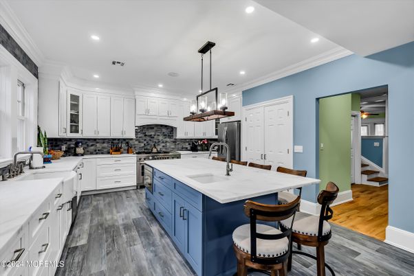 Interior, Kitchen, Pendant Lights, Recessed Lighting, Wood Texture Flooring