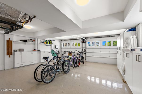 Garage, Interior