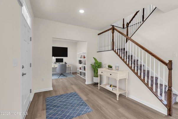 Interior, Recessed Lighting, Wood Texture Flooring