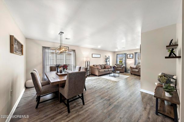 Dining room, Interior, Living room, Pendant Lights, Recessed Lighting, Wood Texture Flooring