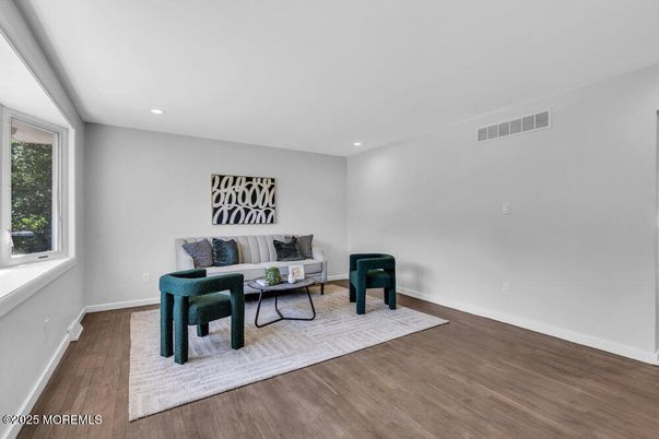 Interior, Living room, Recessed Lighting, Wood Texture Flooring