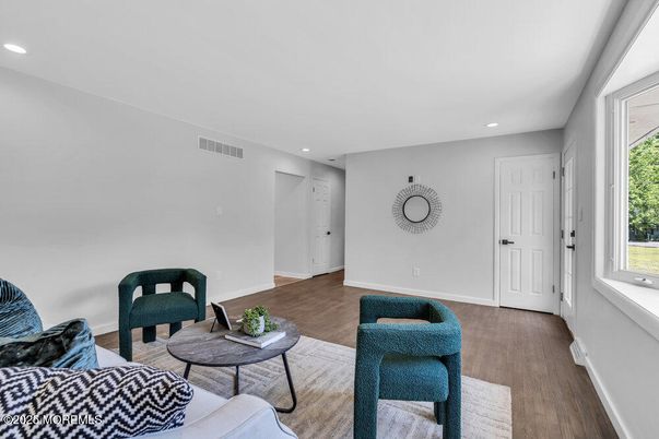 Interior, Living room, Recessed Lighting, Wood Texture Flooring