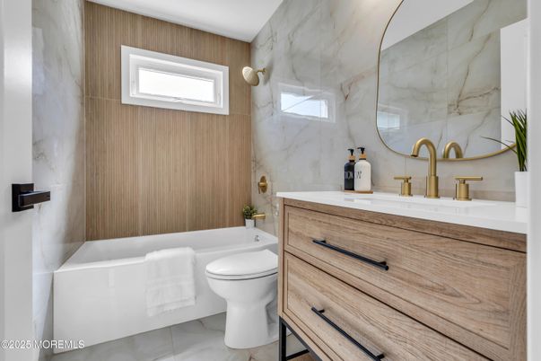 Bathroom, Interior, Marble Walls