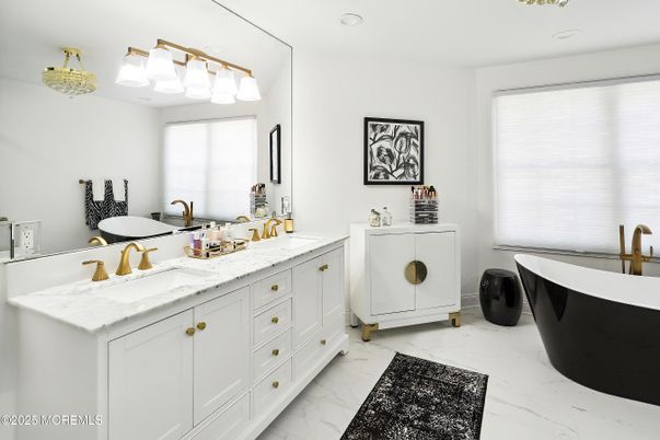 Bathroom, Dual Sink Vanities, Free Standing Baths, Interior, Marble, Recessed Lighting