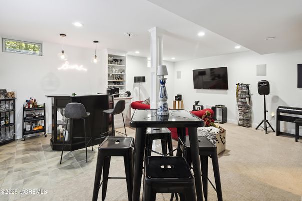 Dining room, Interior, Pendant Lights, Recessed Lighting