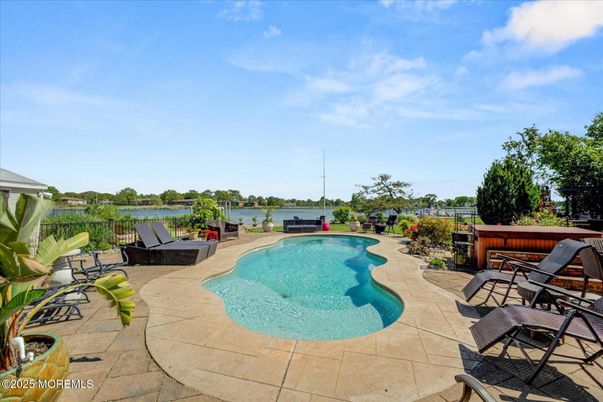 Exterior, Pool, Water