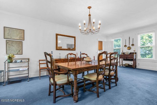 Chandelier, Dining room, Interior, Piano