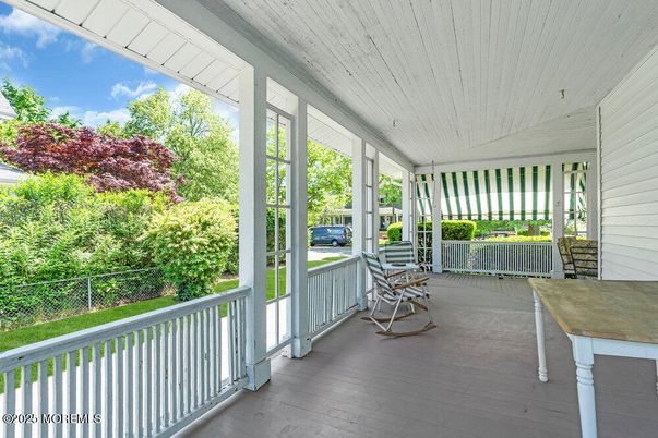 Exterior, Sun Room