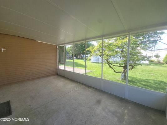 Empty room, Interior, Sun Room