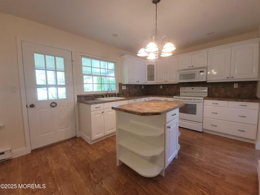 Chandelier, Interior, Kitchen, Pendant Lights, Wood Texture Flooring