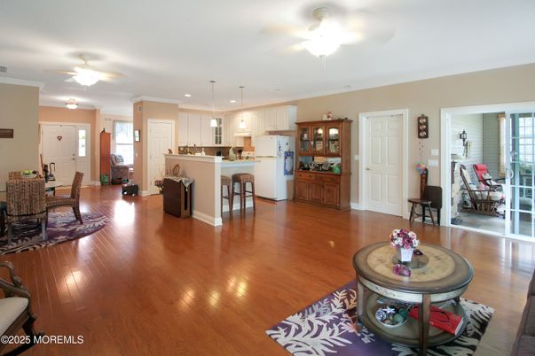 Dining room, Interior, Kitchen, Pendant Lights, Recessed Lighting, Wood Texture Flooring