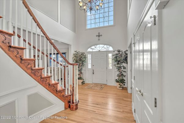 Chandelier, Interior, Wood Texture Flooring