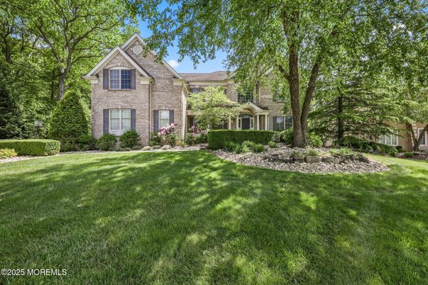 Backyard, Exterior, Facade, Brick Facade, Brick Traditional