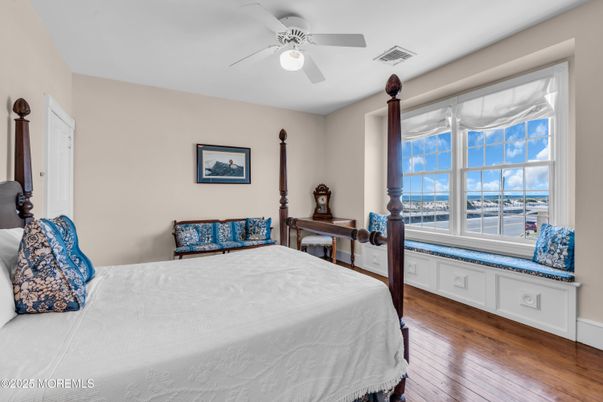 Bedroom, Interior, Water, Wood Texture Flooring