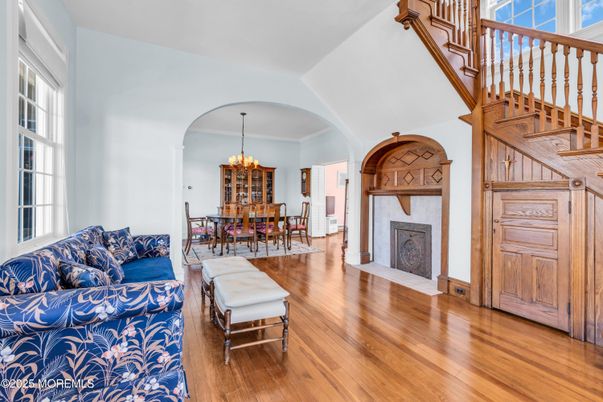 Chandelier, Dining room, Fireplace, Interior, Wood Texture Flooring