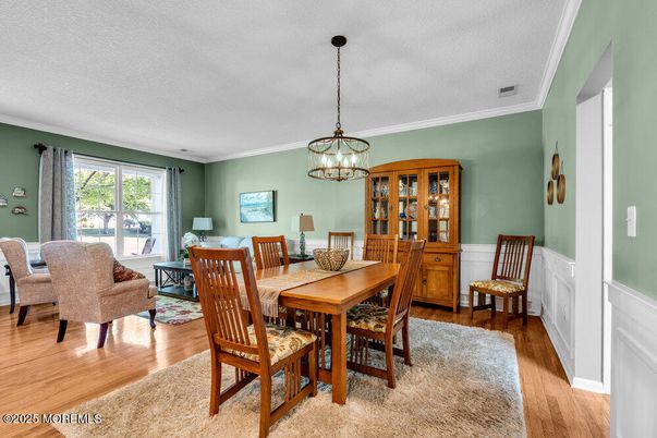 Chandelier, Dining room, Interior, Pendant Lights, Wood Texture Flooring