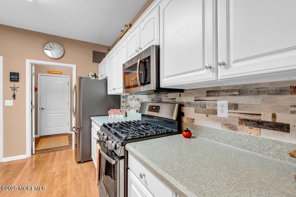 Interior, Kitchen, Wood Texture Flooring, Wooden Walls