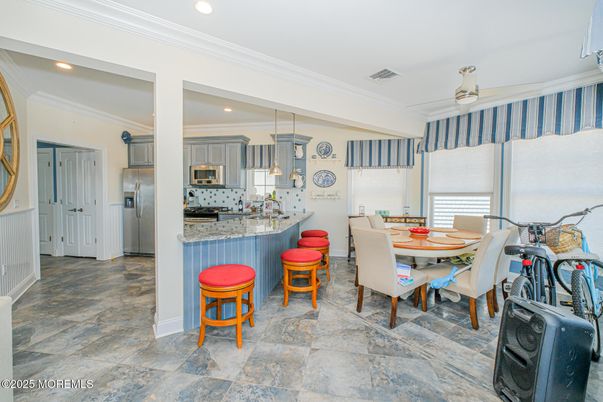 Dining room, Interior, Kitchen, Pendant Lights, Recessed Lighting