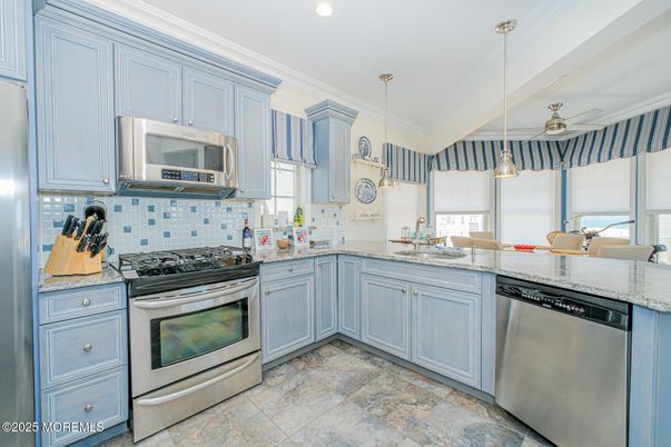 Interior, Kitchen, Pendant Lights, Recessed Lighting, Stainless Steel Appliances
