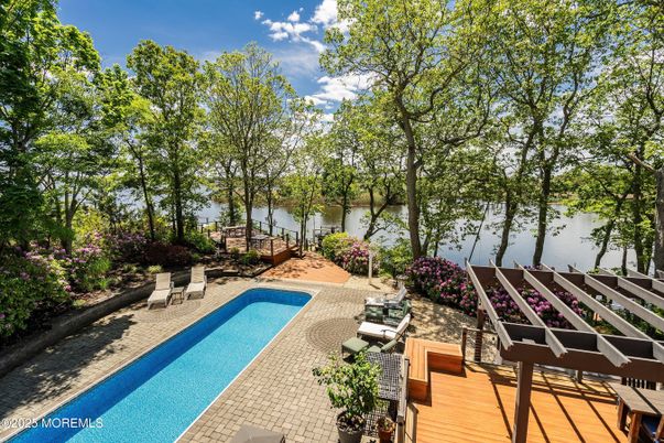 Exterior, Pool, Water