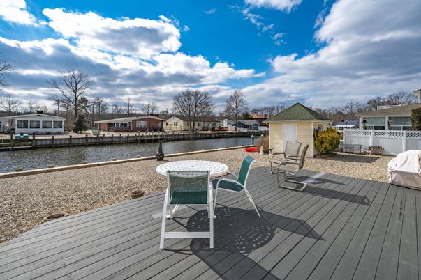 Detached Garage, Exterior, Water
