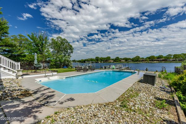 Exterior, Pool, Water
