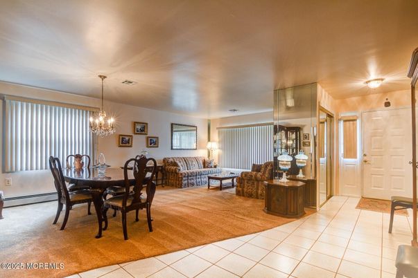 Chandelier, Dining room, Interior, Living room