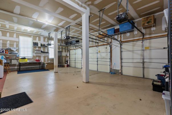 Garage, Interior