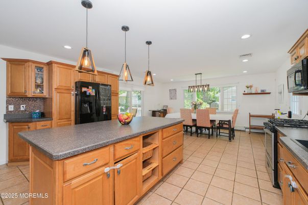 Dining room, Interior, Kitchen, Pendant Lights, Recessed Lighting
