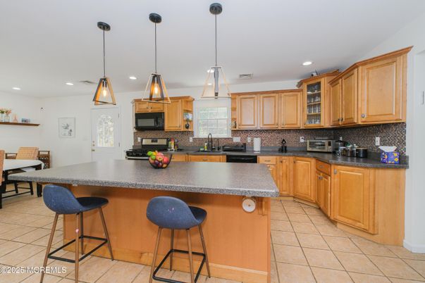 Interior, Kitchen, Pendant Lights, Recessed Lighting