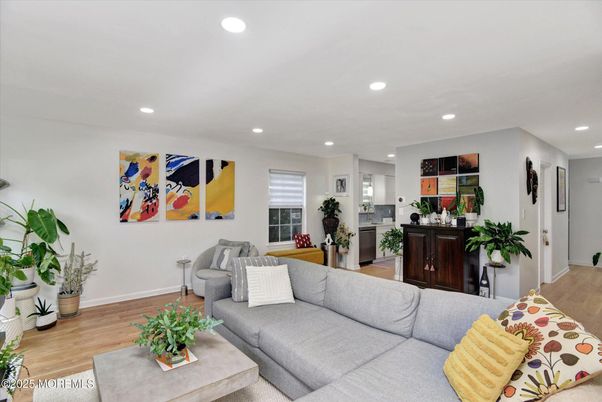 Interior, Kitchen, Living room, Recessed Lighting, Wood Texture Flooring