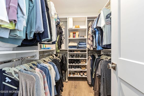 Interior, Walk-in Closets, Wood Texture Flooring