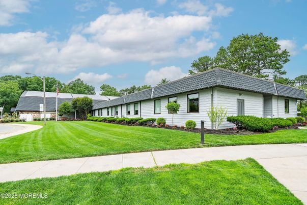 Backyard, Exterior, Facade, Solar Panels, Ranch