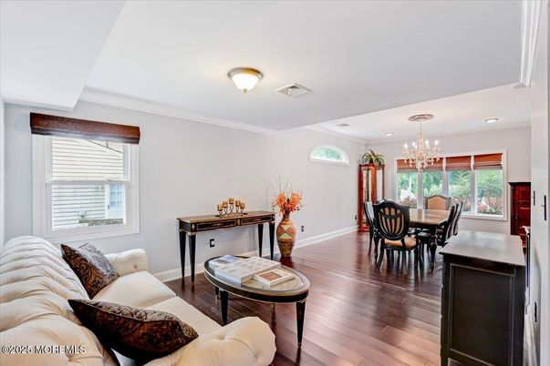 Chandelier, Dining room, Interior, Living room, Recessed Lighting, Wood Texture Flooring
