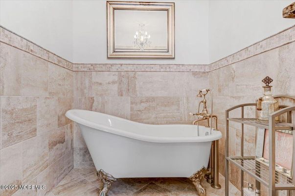 Bathroom, Free Standing Baths, Interior
