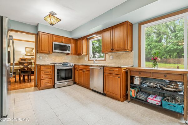 Dining room, Interior, Kitchen, Stainless Steel Appliances