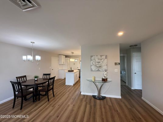 Chandelier, Dining room, Interior, Kitchen, Pendant Lights, Recessed Lighting, Wood Texture Flooring