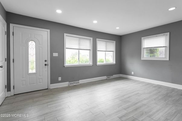 Empty room, Interior, Recessed Lighting, Wood Texture Flooring